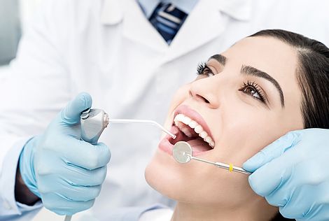Decare Speciality Dental Clinic Kolappuram